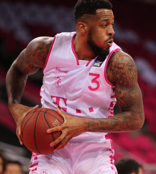 的攻击发动 的攻击发动