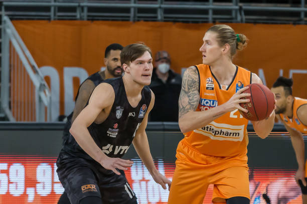 强了对体育 强了对体育