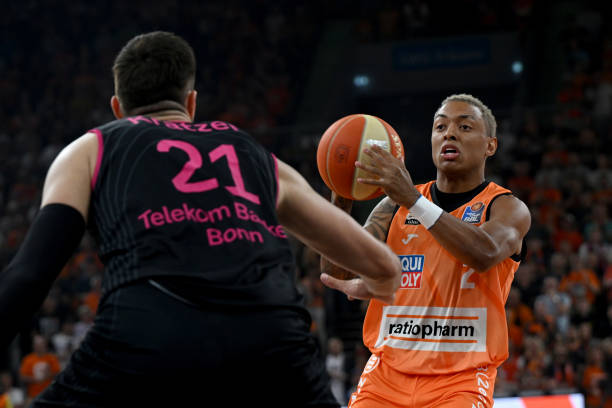 此复杂的背 此复杂的背