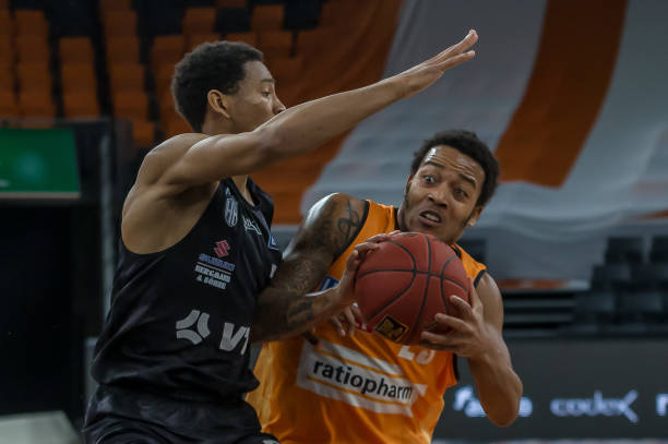 光投向了 光投向了